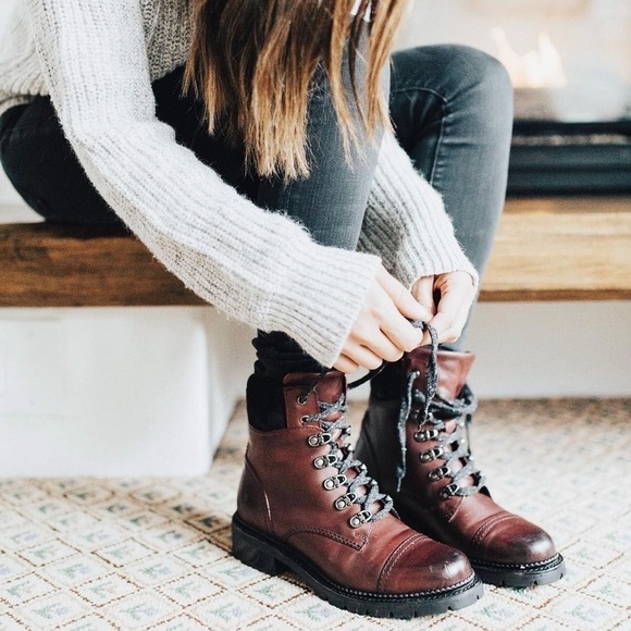 $399 Frye Samantha Black Real Leather Lace Up Shearling Fur Hiking Ankle Boot - Picture 8 of 16